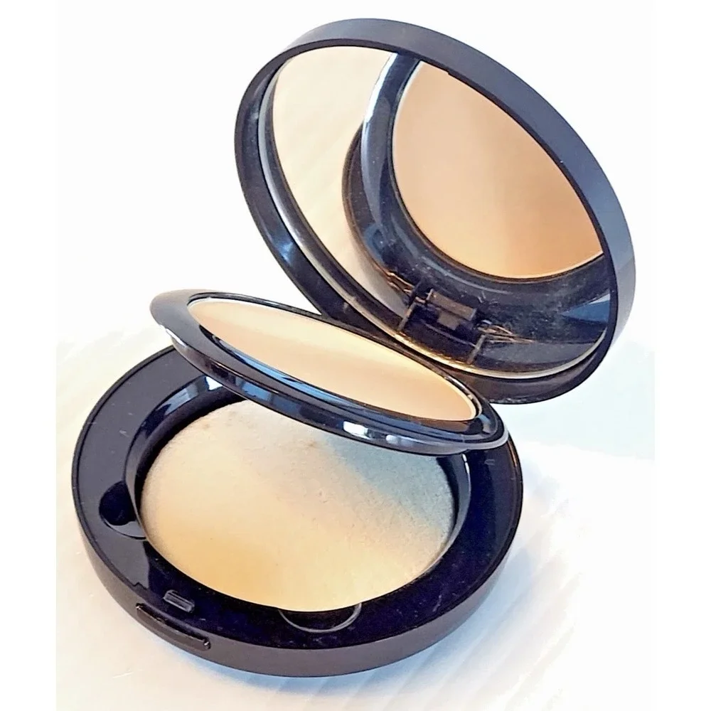 Laura Mercier Smooth Finish Foundation Powder 2C1 04 Full Size Discontinued NIB